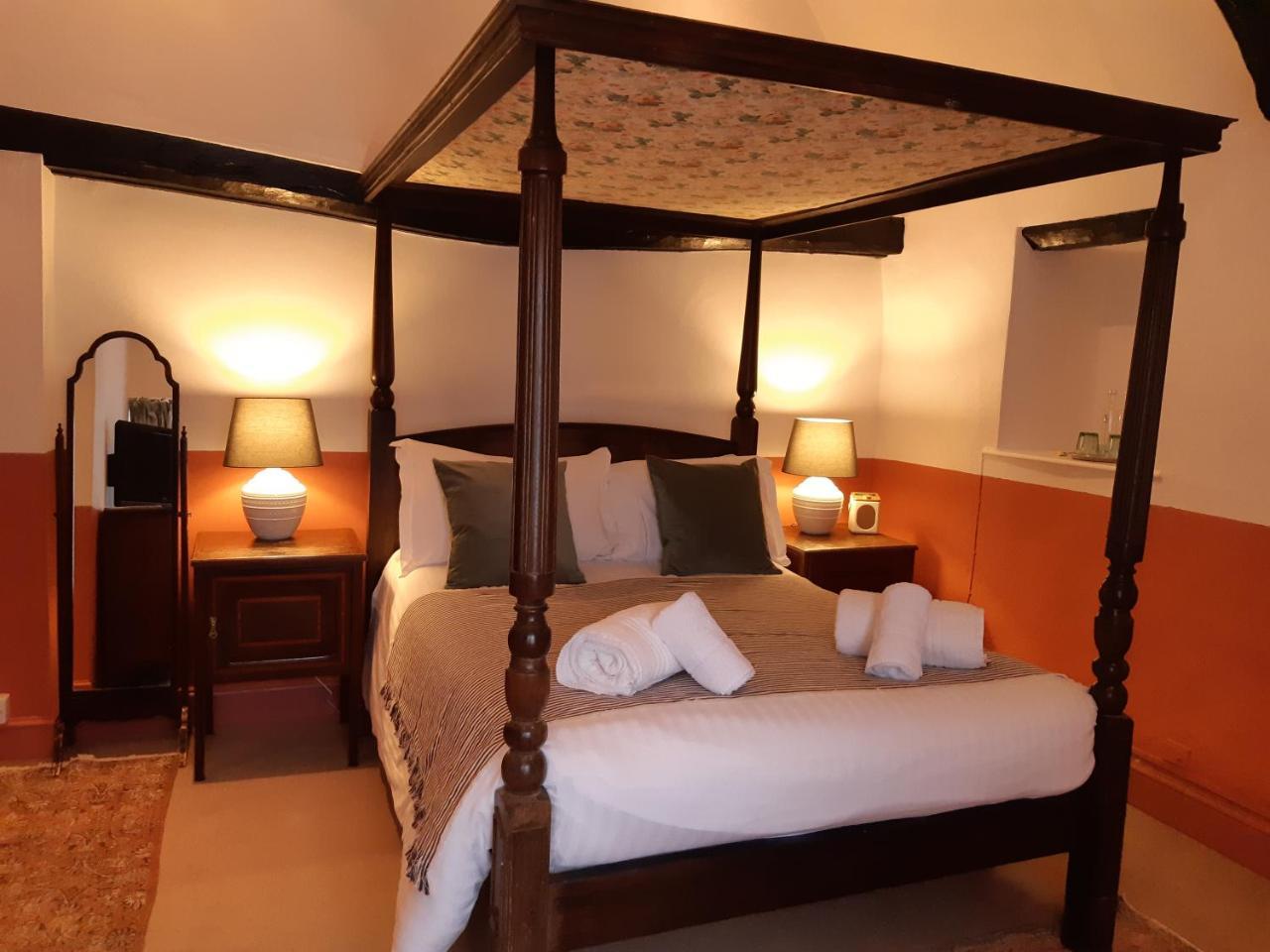 The Crown At Wells, Somerset ภายนอก รูปภาพ